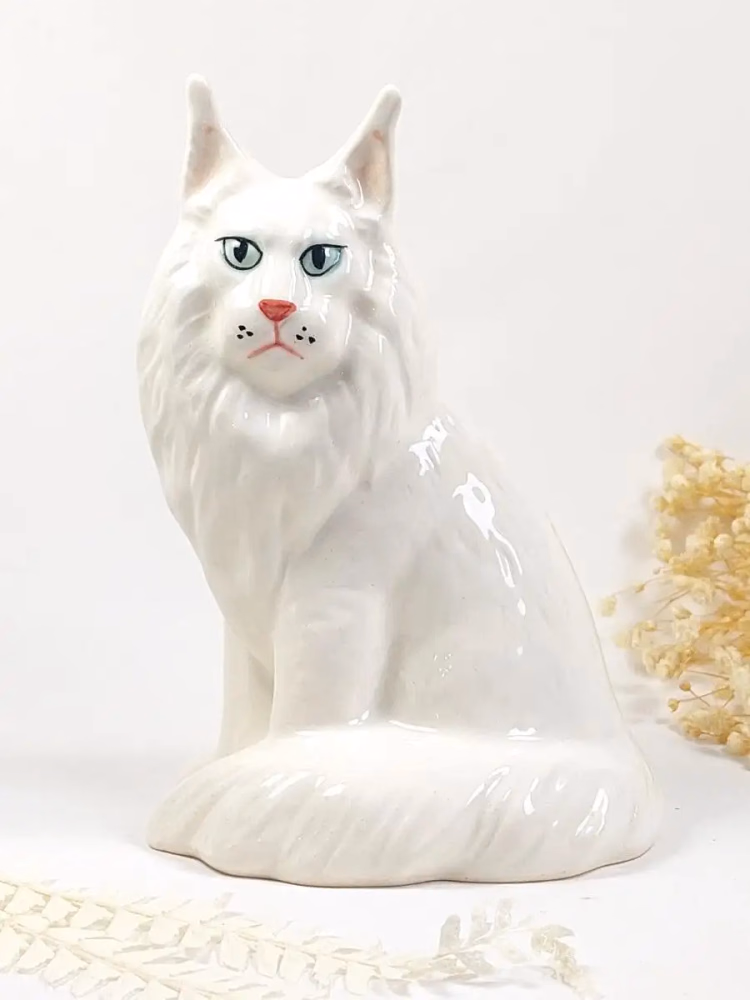Фигурка кот (кошка) Мейн-Кун