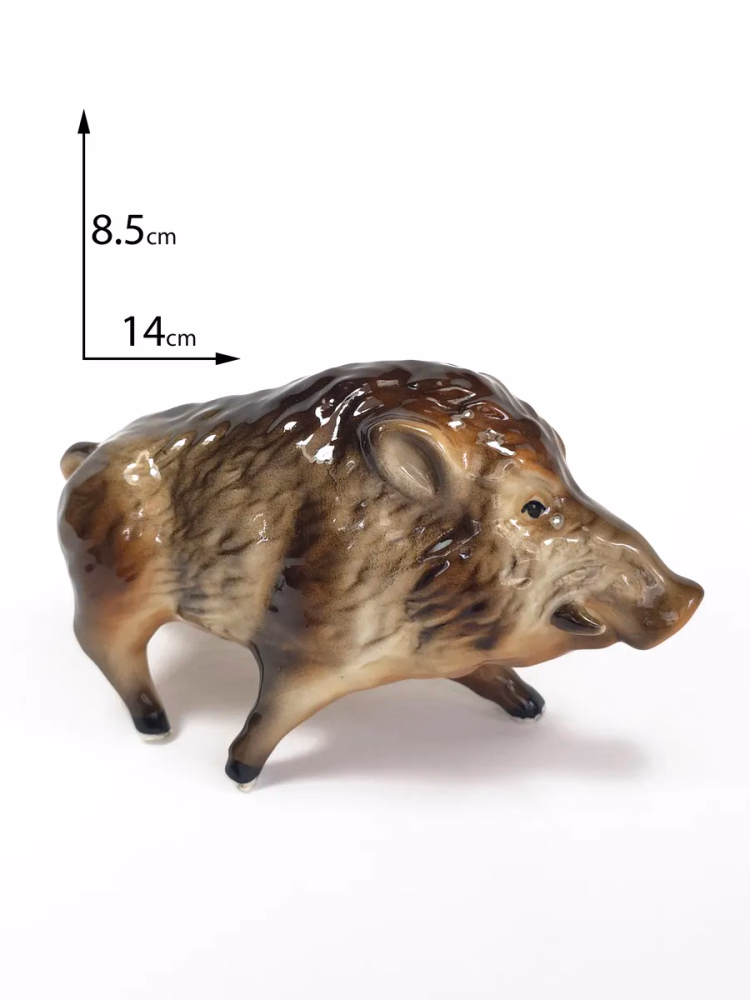 Статуэтка фарфоровая интерьерная Кабан